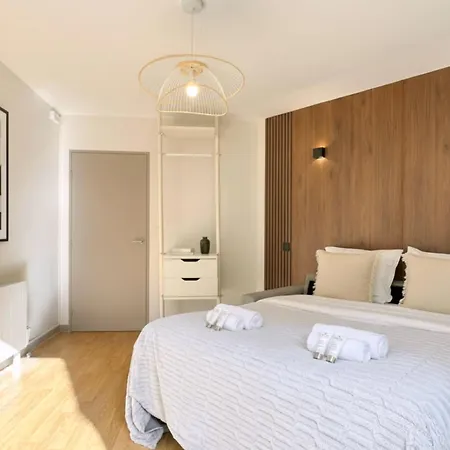 Porte De Versailles Apartment *