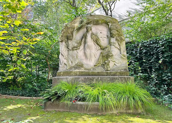 Porte De Versailles *